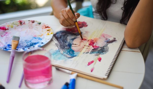 Bu hobiler beyninizi genç tutuyor!