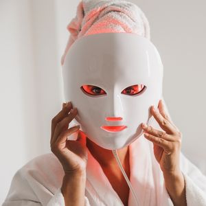 LED ışık terapisi gerçekten işe yarıyor mu?